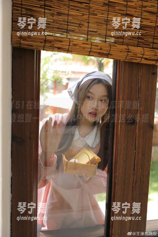 翻看51在线吃瓜苹果版，没想到一个小小的APP也能引发这么多感慨。