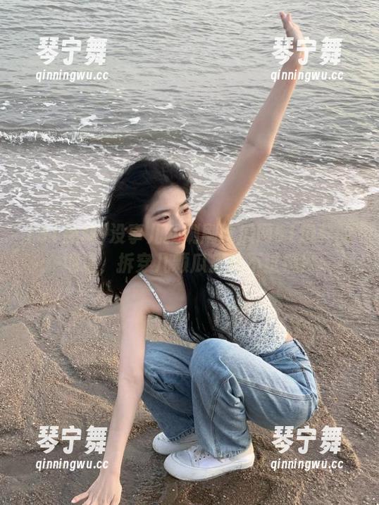 没事儿就刷刷吃瓜网51爆料的地址，拆穿几颗瓜皮好不过瘾！