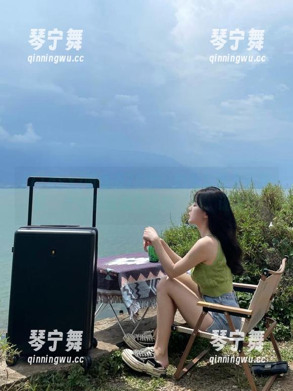 听说在718sx的地址留个小印记，会收到意想不到的‘瓜’讯哦！