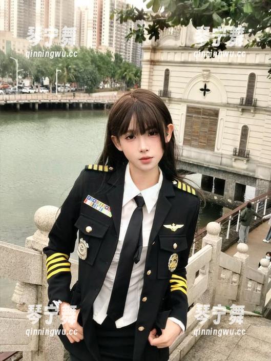 上718黑瓜吃料网页，感受瓜田的神奇与无限可能。