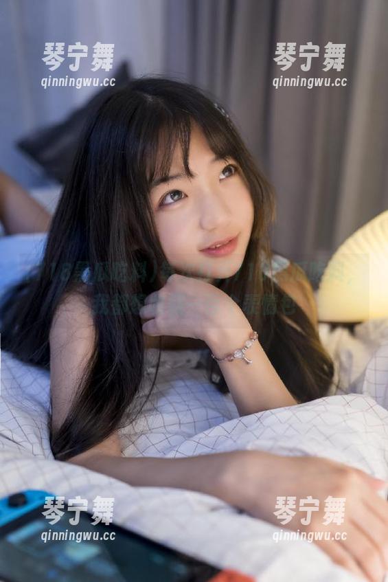 每次打开718黑瓜吃料，我都想收藏一百个表情包