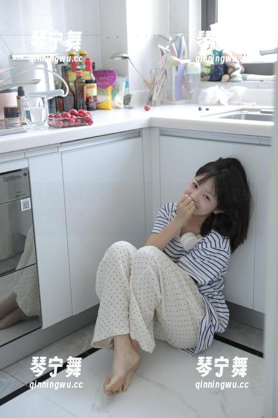 不想错过任何更新？来91吃瓜群众，最新花边新闻一网打尽！