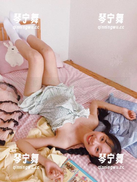 今天，我在“www.吃瓜”观看到了奇妙的瓜，真是看得我眼睛发痒
