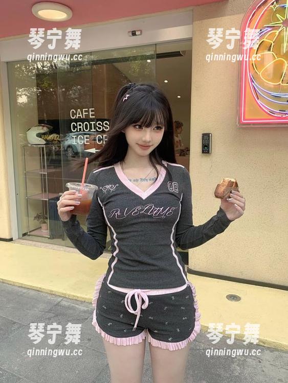 在“www.黑料”上，找到一条独特的吃瓜线路，果然上了一趟未便宜的疯狂列车！
