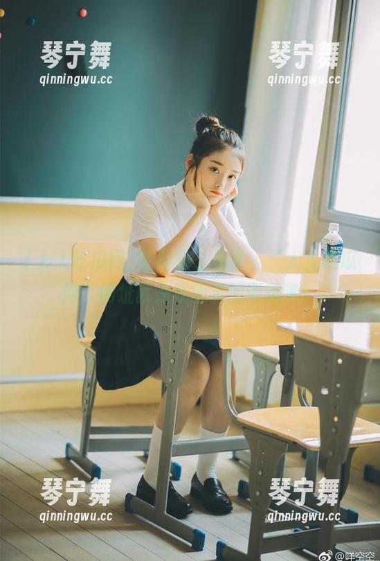 管他那么多事，“人人吃瓜网”网址就是我心灵的避风港！