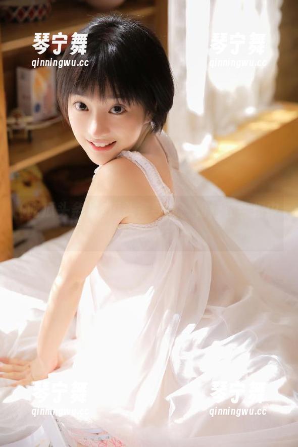 吃瓜头条导航：如何在热搜中优雅地跳舞？