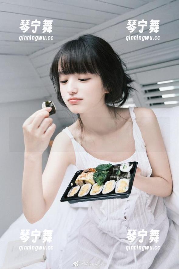 观看“吃瓜网”，感觉自己被放进了信息的食堂。