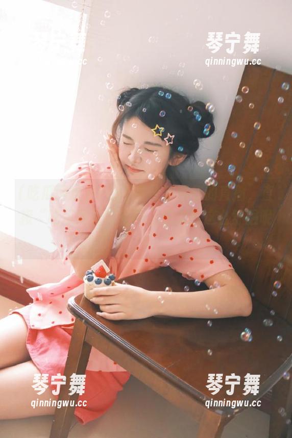 今晚不看快手网红的直播，直接“吃瓜网址”官网，怎么就这么舒服呢？