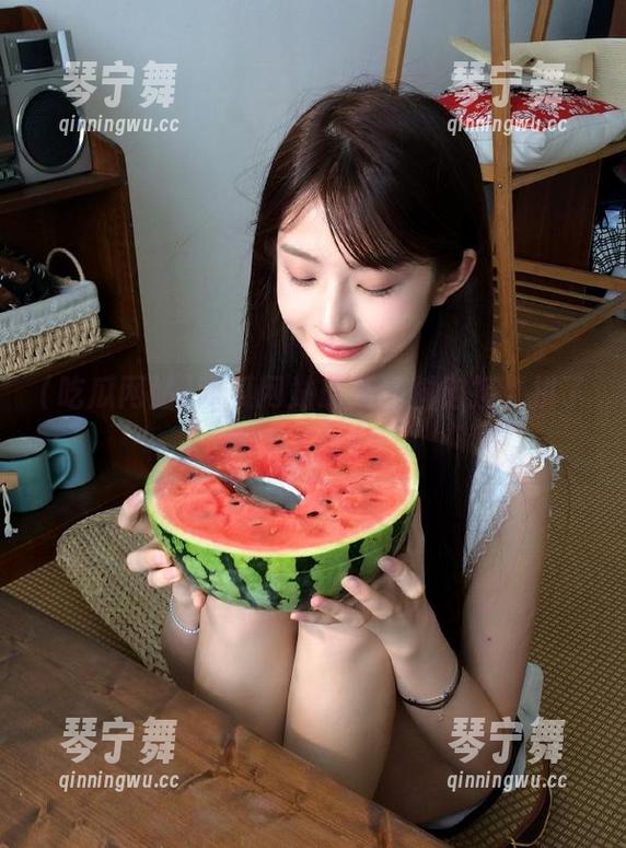 吃瓜网站最新猛料链接，拼了我也不心疼！