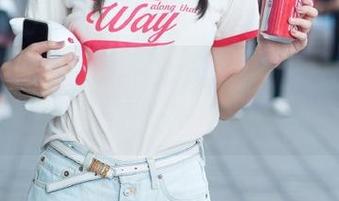 在线追剧？不如来呱呱爆料，吃瓜更刺激！