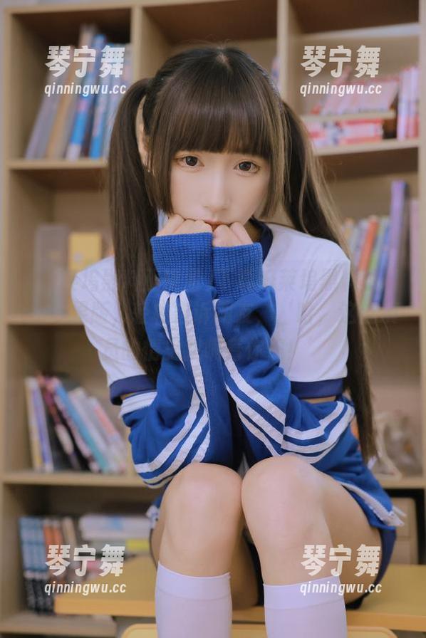 下载好莱坞黑料正能量苹果版，轻松告诉朋友，‘哈，这位演员的情史我瞒着你们！’