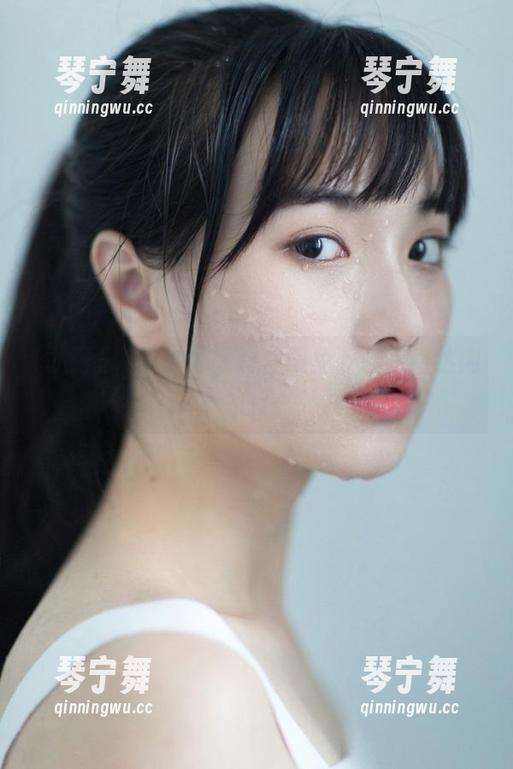 扒哥黑料注册免下载，直达内心戏