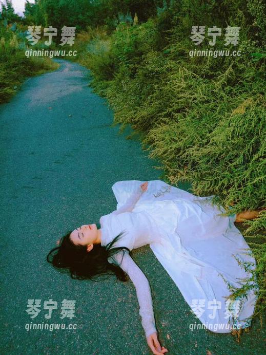 传送门速开，“明星黑料”里藏着不为人知的流言蜚语…