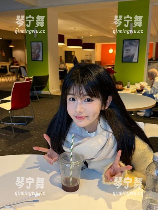 黑料吃瓜网 app下载,黑料吃瓜网里的心跳加速好物?有点小期待!