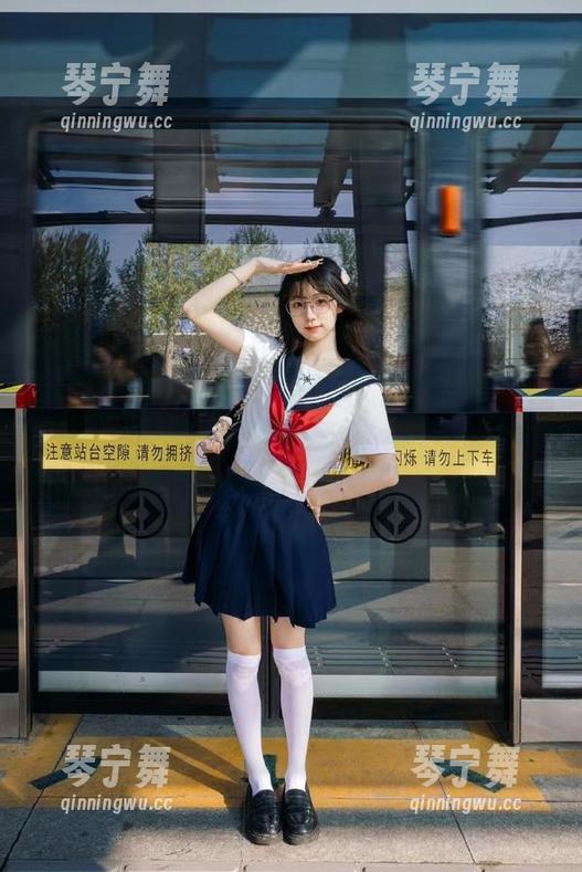 为啥每次下载“黑料吃瓜网”安卓版都心跳加速？信不信要是被八卦吓到？