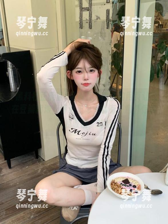 黑料社正能量的网页让我在豆瓣翻滚，评论里每天都有“意外惊喜”等我收割，哈哈！