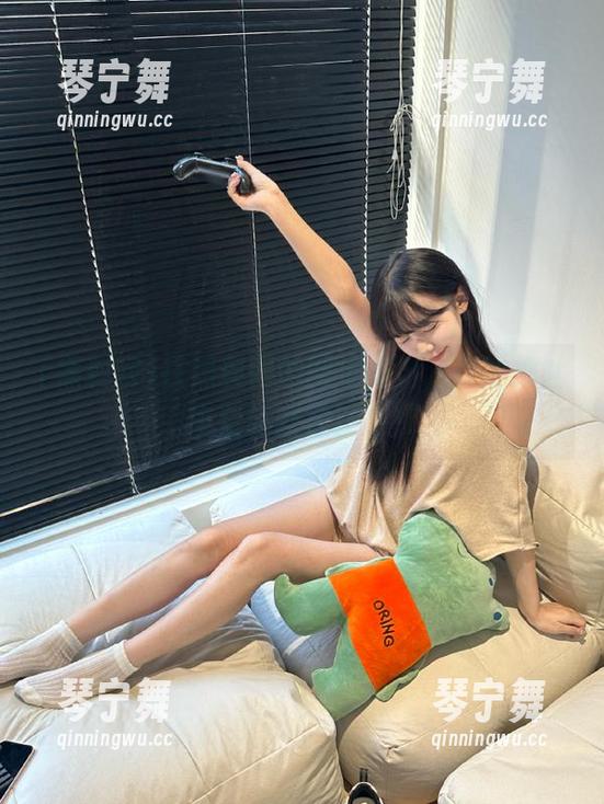 黑料网 在黑料网的网址畅游,真能把世事杂谈吃成正餐!